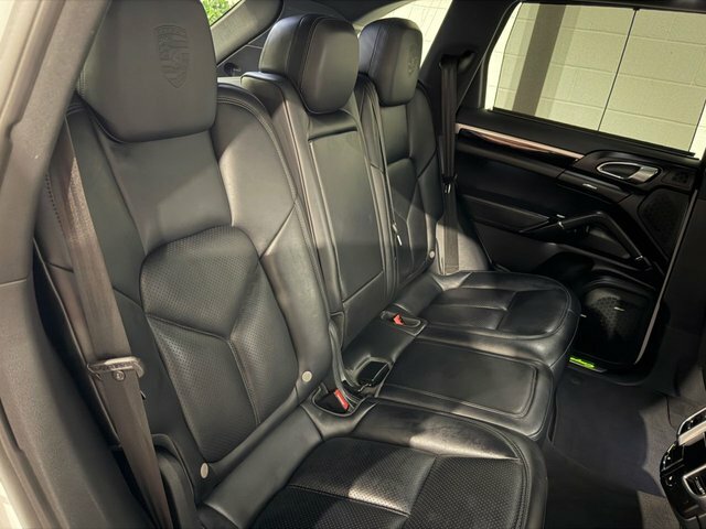 Porsche Cayenne Black #40