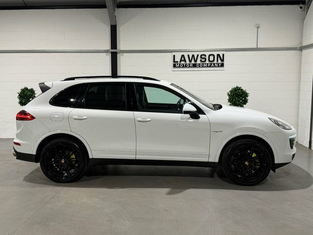 Porsche Cayenne Black #17