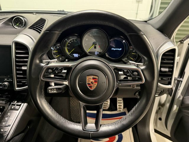 Porsche Cayenne Black #59
