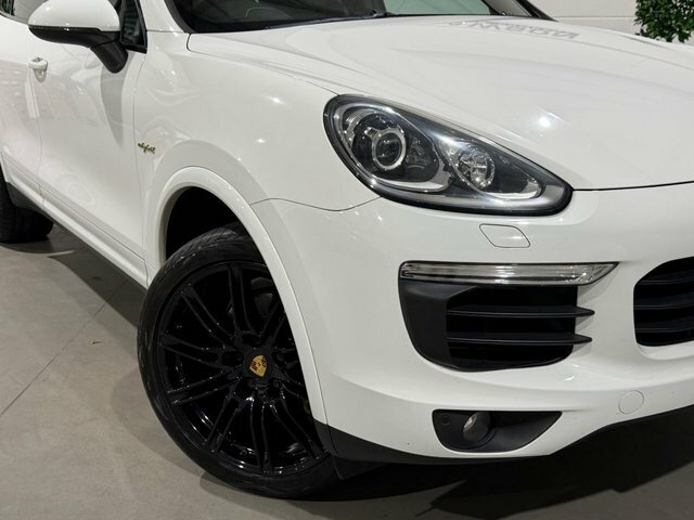 Porsche Cayenne Black #10