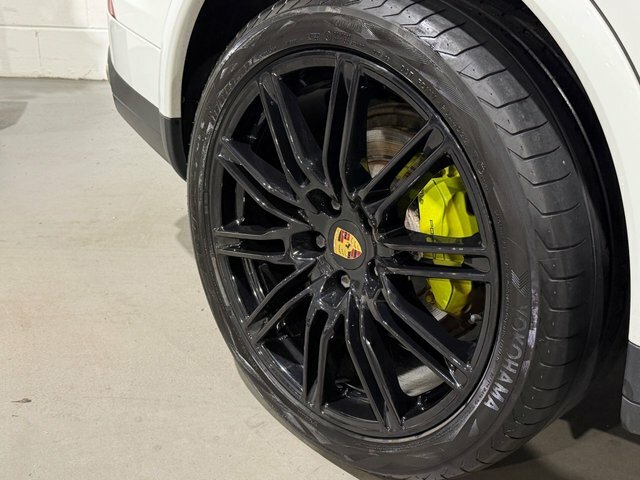 Porsche Cayenne Black #8