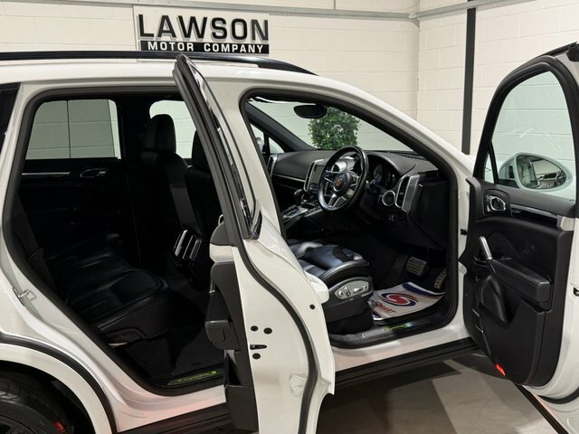 Porsche Cayenne Black #29