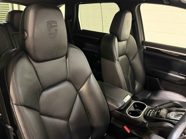 Porsche Cayenne Black #32