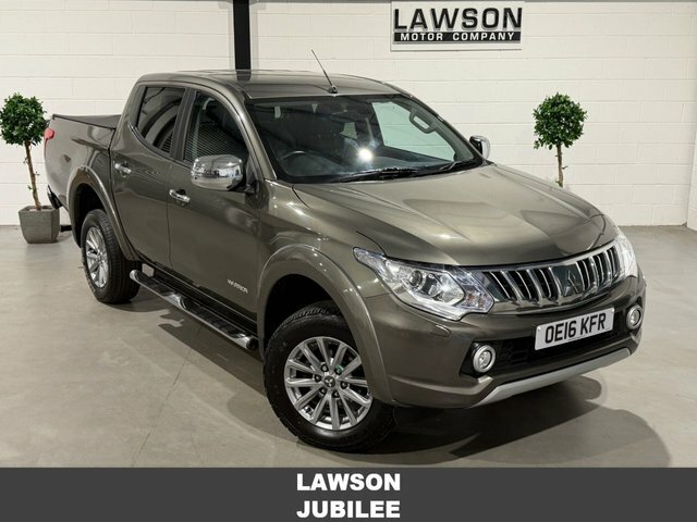 Mitsubishi L200 2.4 Di-d Dc Warrior Pickup Double Cab M Green
