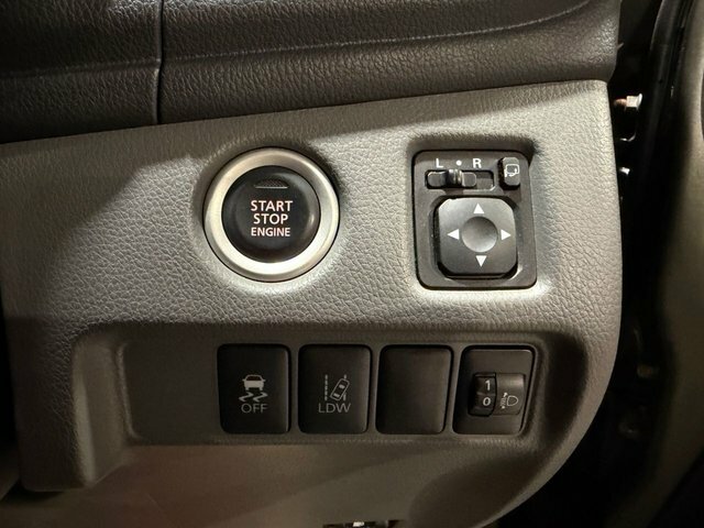 Mitsubishi L200 Pickup White #20