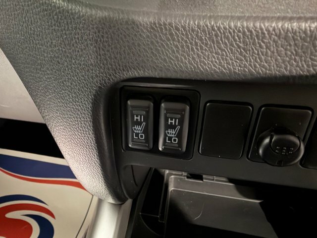 Mitsubishi L200 Pickup White #24