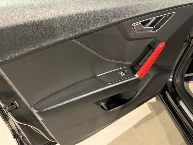 Audi Q2 1.0 Tfsi Se  #43