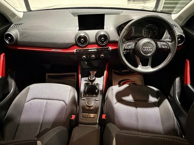 Audi Q2 1.0 Tfsi Se  #9