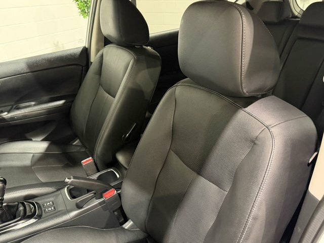 Nissan Pulsar Acenta Dig-t White #46