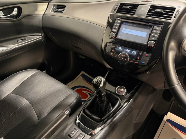 Nissan Pulsar Acenta Dig-t White #14