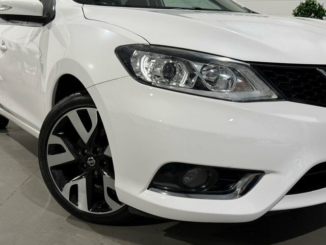 Nissan Pulsar Acenta Dig-t White #7