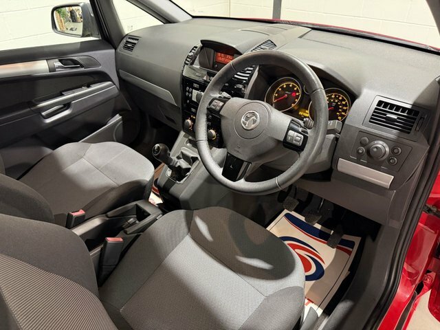 Vauxhall Zafira 2014 64 Tech Red #10