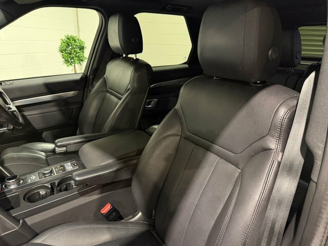 Land Rover Discovery  Black #59