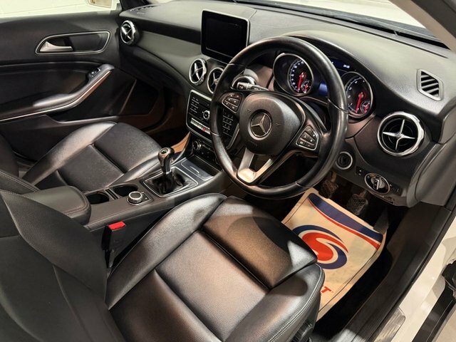 Mercedes-Benz GLA Class 1.6 Gla200 Se Suv Euro 6 S S White