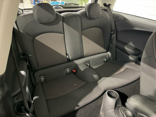 Mini Hatch 1.5 Cooper Classic Hatchback Eur Grey #3