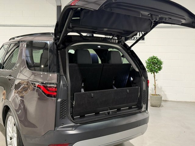 Land Rover Discovery Dynamic Hse Black #48