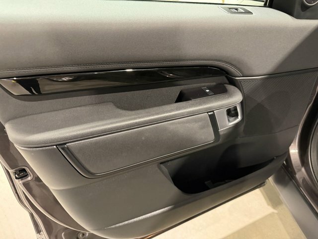 Land Rover Discovery Dynamic Hse Black #67