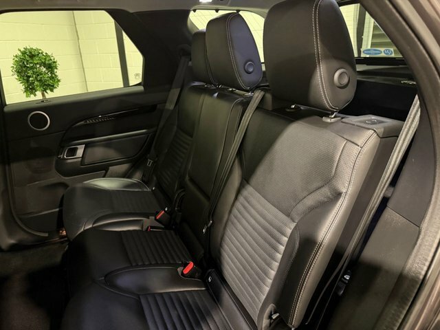 Land Rover Discovery Dynamic Hse Black #65