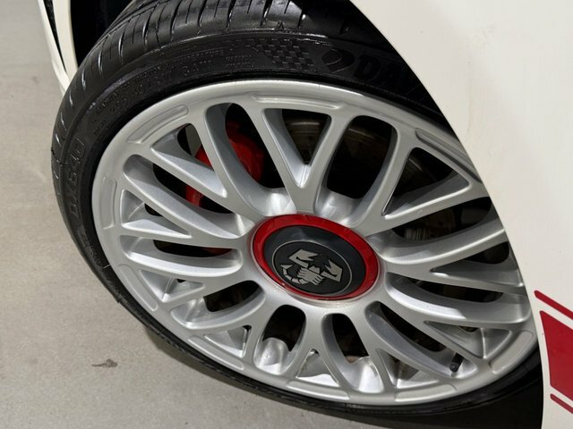 Abarth 595 1.4 T-jet 145 17 Alloys Red #48