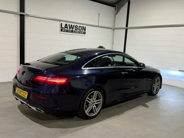 Mercedes-Benz E Class E220d Amg Line Premium 9G-tronic Black #62