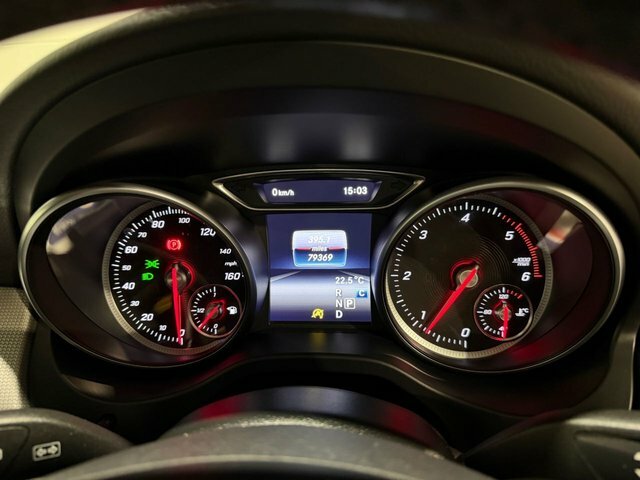 Mercedes-Benz GLA Class Gla 220 D 4Matic Amg Line Black #32