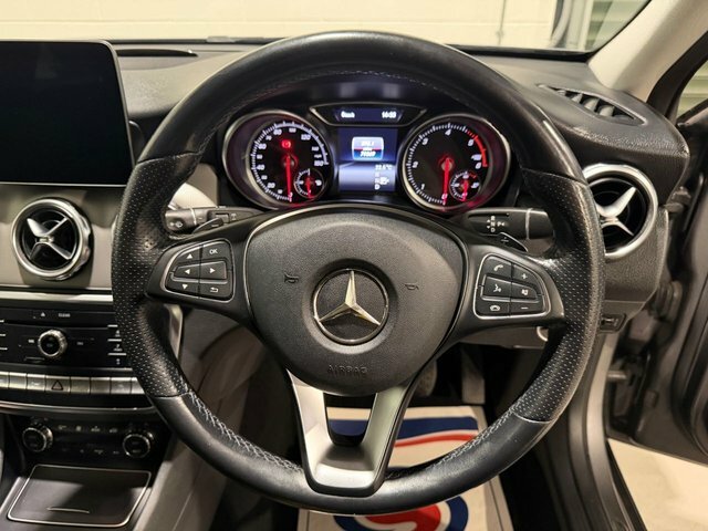 Mercedes-Benz GLA Class Gla 220 D 4Matic Amg Line Black #30