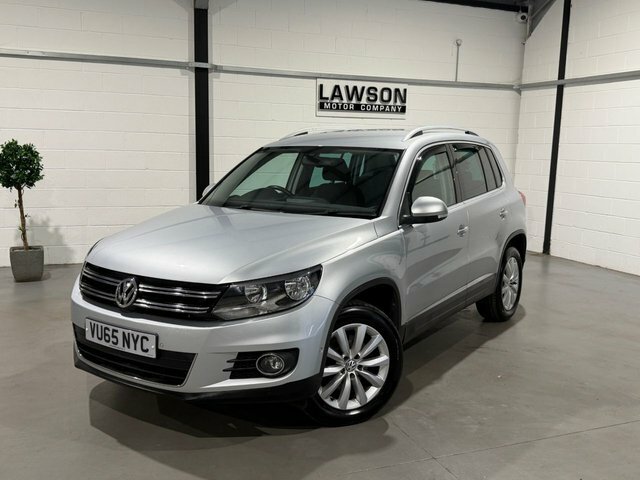 Volkswagen Tiguan Suv White #26