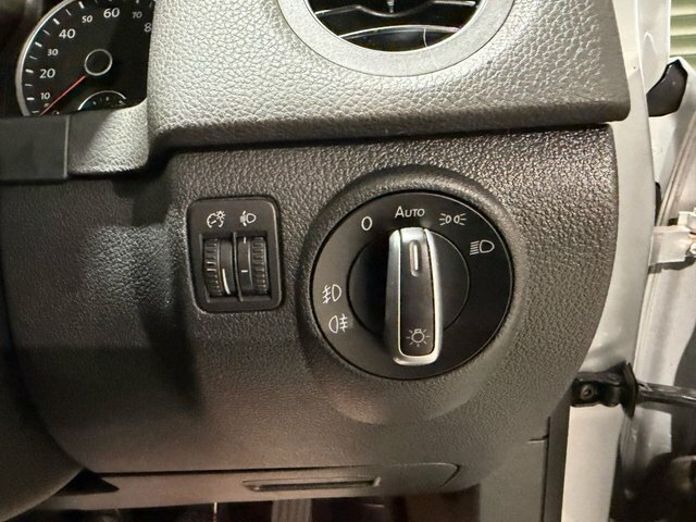 Volkswagen Tiguan Suv White #22