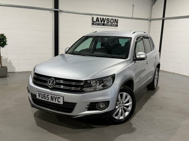 Volkswagen Tiguan Suv White #18