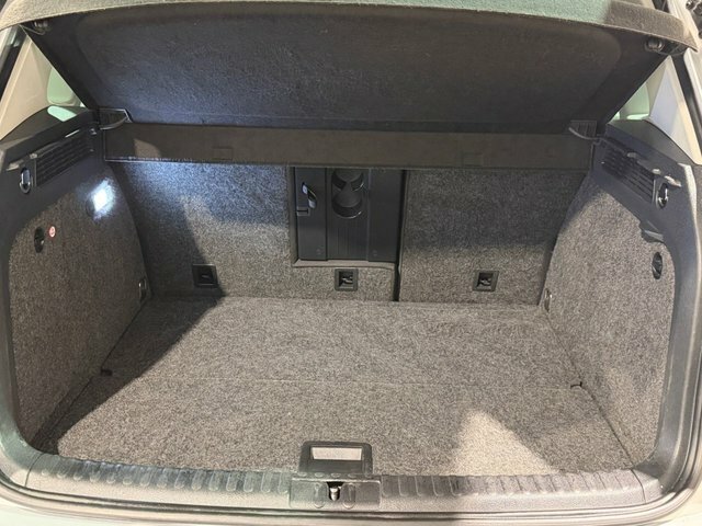 Volkswagen Tiguan Suv White #34