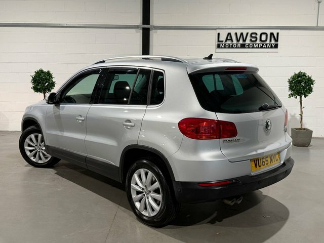Volkswagen Tiguan Suv White #46