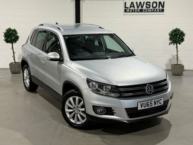 Volkswagen Tiguan Suv White #7