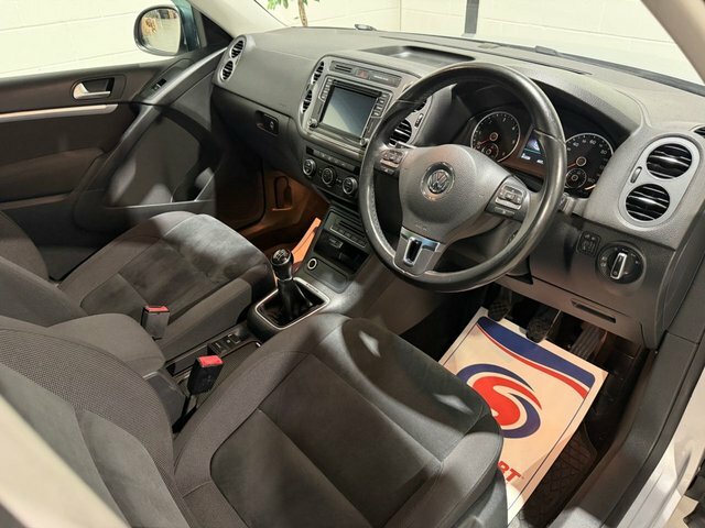 Volkswagen Tiguan 2.0 Tdi Bluemotion Tech Match Suv Manua Silver #2