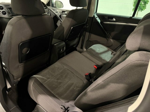 Volkswagen Tiguan Suv White #44