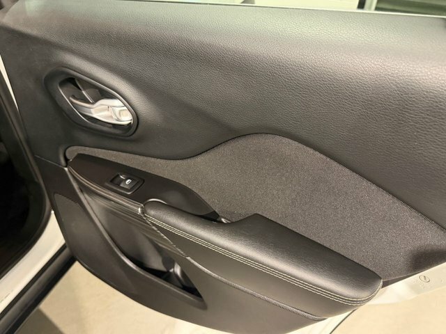 Jeep Cherokee 2.0 M-jet Limited 138 Bhp Grey #12