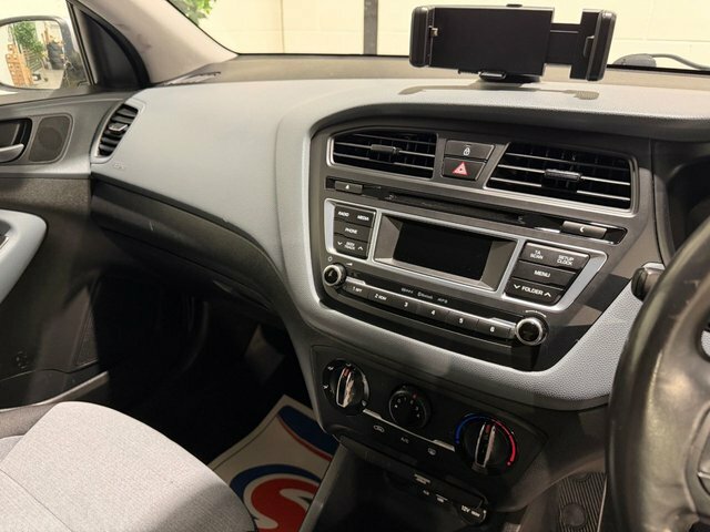 Hyundai I20 1.2 I20 Active Black #10