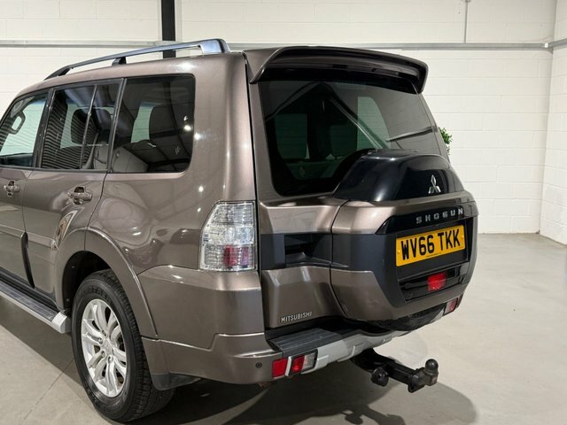 Mitsubishi Shogun 3.2 Di-dc Sg3 4Wd Euro 6 Black #44