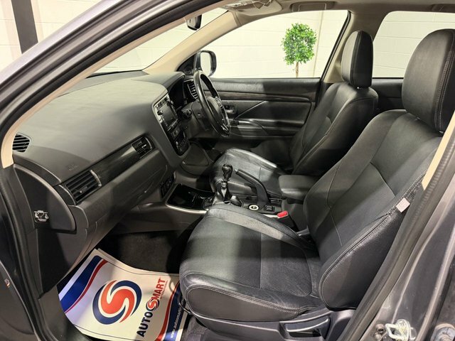 Mitsubishi Outlander Outlander 2.0 Phev Gx5h Red #51