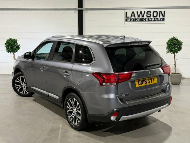 Mitsubishi Outlander Outlander 2.0 Phev Gx5h Red #49
