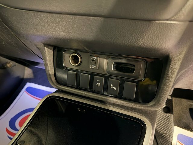 Mitsubishi Outlander Outlander 2.0 Phev Gx5h Red #16