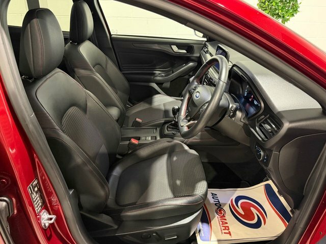 Ford Focus 1.0T Ecoboost St-line X Hatchback Manua Red