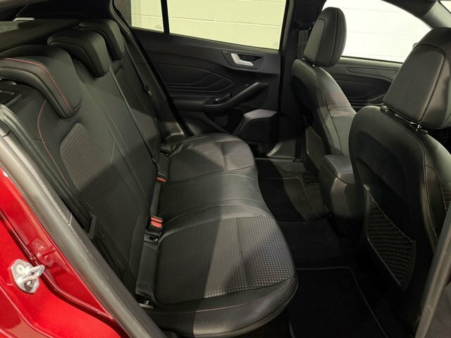 Ford Focus 1.0T Ecoboost St-line X Hatchback Manua Red #3