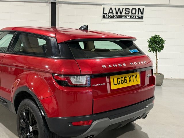 Land Rover Range Rover Evoque 2.0 Td4 Se Tech 177 Bhp White #30