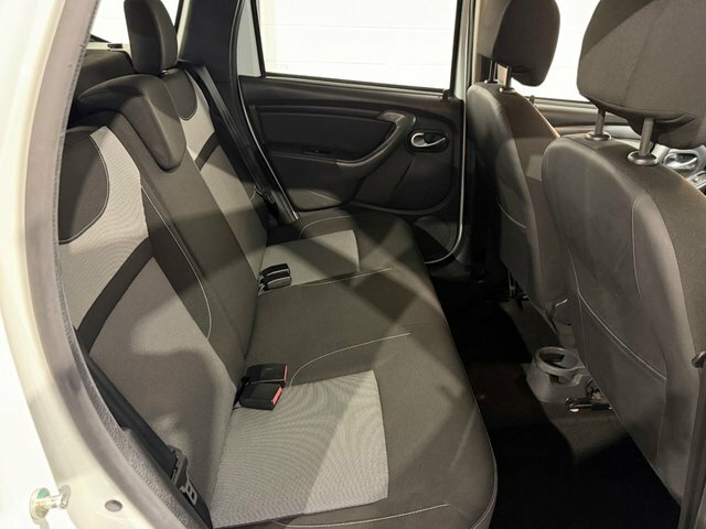 Dacia Duster 1.5 Dci Laureate Suv Euro 6 S S White #3