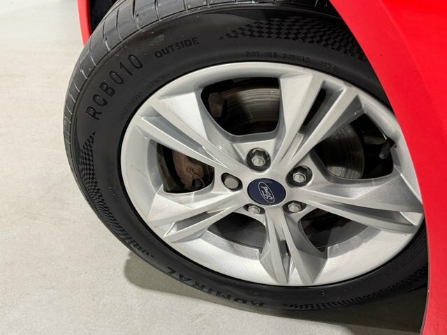 Ford Focus 1.0 Ecoboost 125 Bhp Zetec Navigator #40
