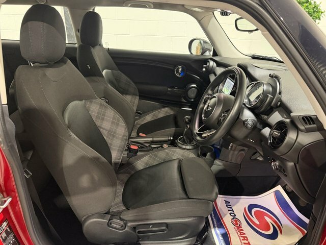 Mini Hatch 1.5 Cooper Hatchback Euro 6 S S Red #2