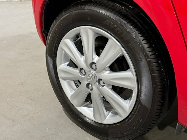 Toyota Yaris 1.33 Dual Vvt-i Tr Hatchback Multimode Red #6