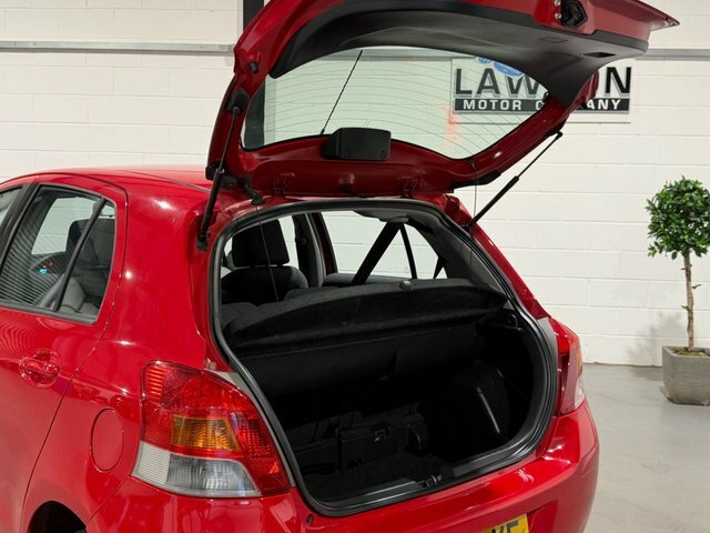 Toyota Yaris  Grey #25