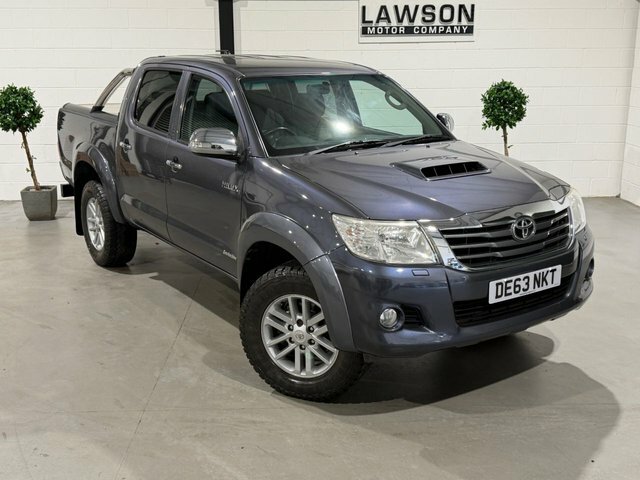 Toyota HILUX Invincible 4X4 D-4d Dcb Black #13