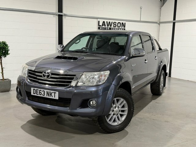 Toyota HILUX Invincible 4X4 D-4d Dcb Black #33